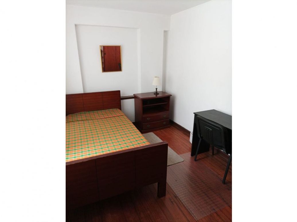 Casa de 9 alcobas en venta en La Soledad, Bogotá, 350 m² · foto 17 de 20