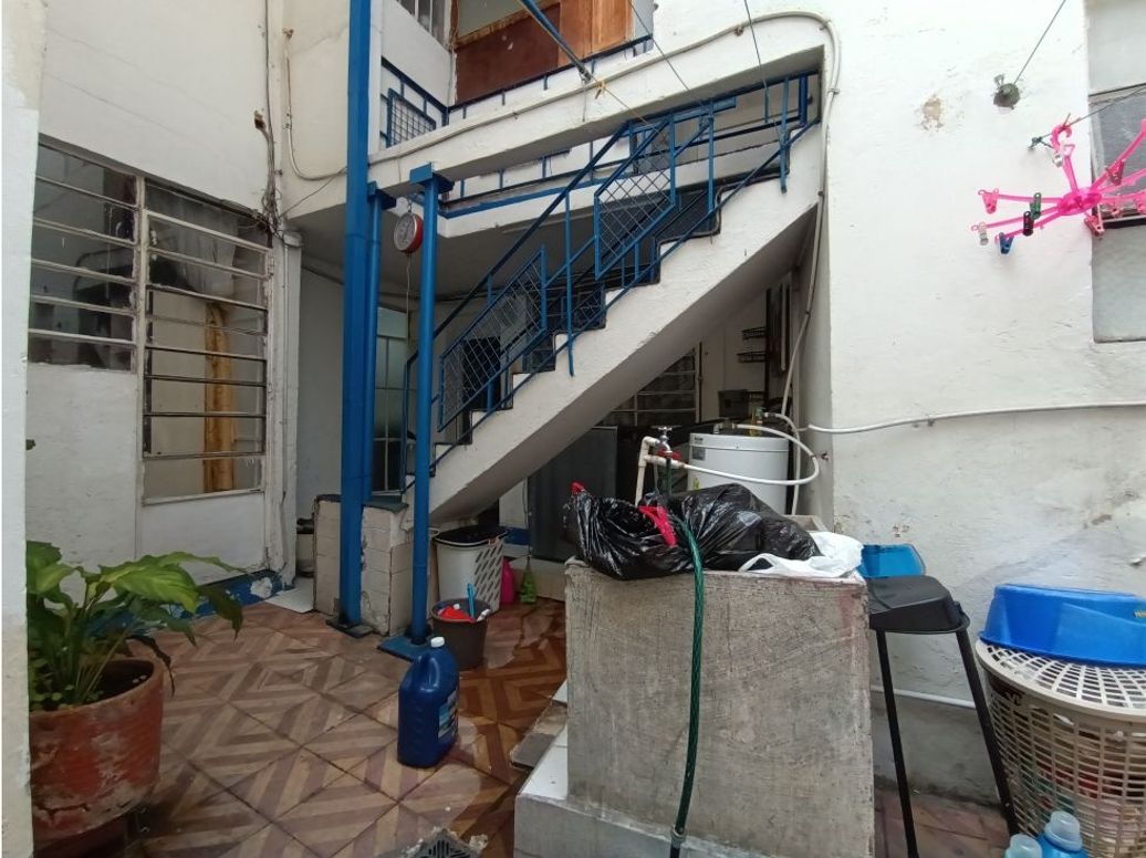 Casa de 9 alcobas en venta en La Soledad, Bogotá, 350 m² · foto 13 de 20