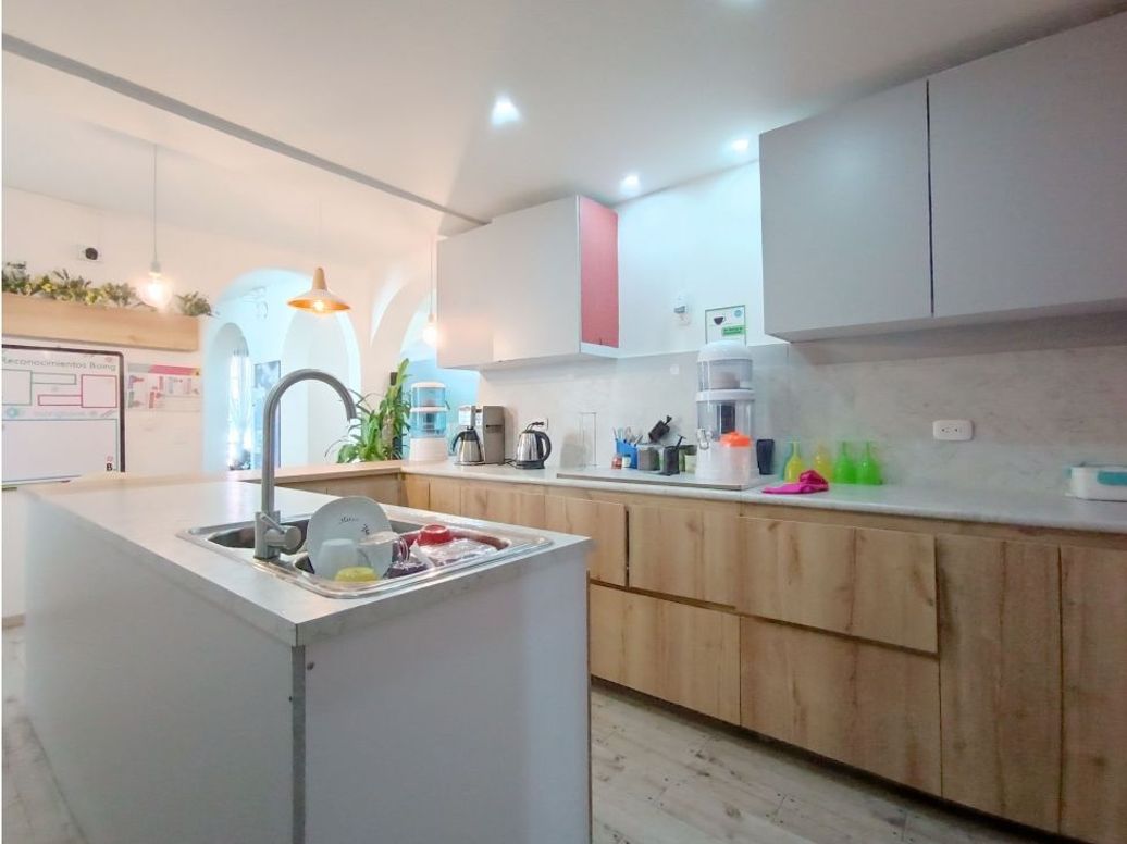 Casa de 9 alcobas en venta en San Luis, Bogotá, 297 m² · foto 11 de 20