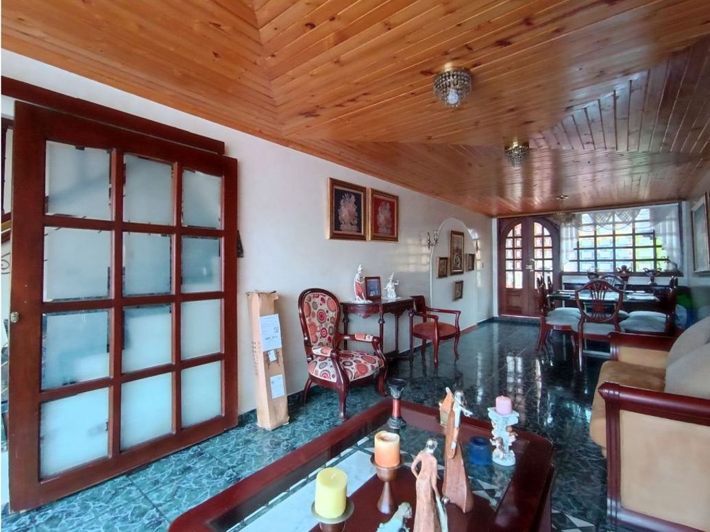 Casa de 7 alcobas en venta en La Patria, Bogotá, 259 m² · foto 5 de 19
