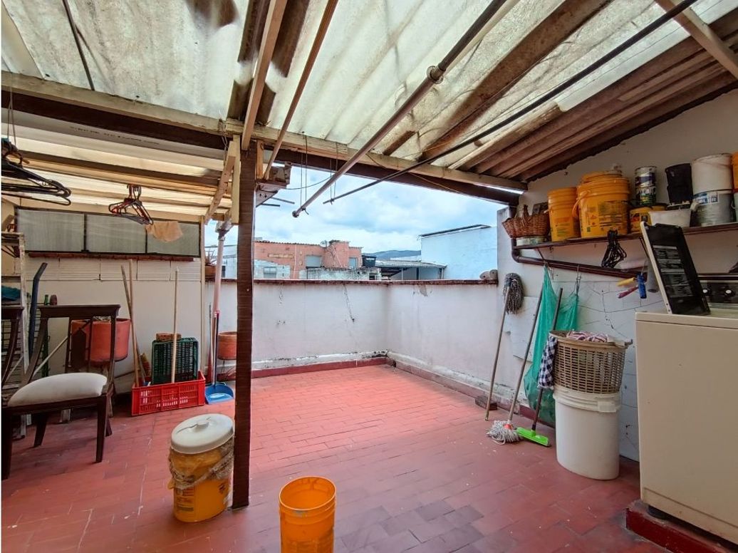 Casa de 7 alcobas en venta en La Patria, Bogotá, 259 m² · foto 18 de 19