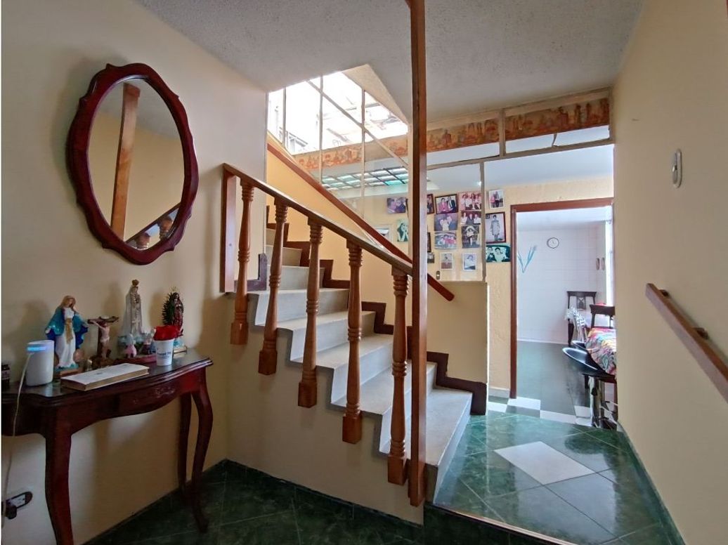 Casa de 7 alcobas en venta en La Patria, Bogotá, 259 m² · foto 17 de 19