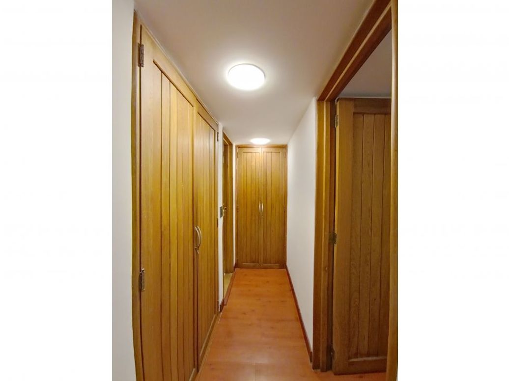 Apartaestudio en venta en Los Rosales, Bogotá, 42 m² · foto 7 de 12