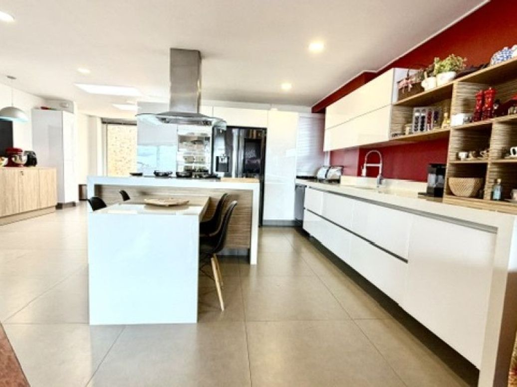 Apartamento de 4 alcobas en venta en A.S.D., Bogotá, 327 m² · foto 10 de 20