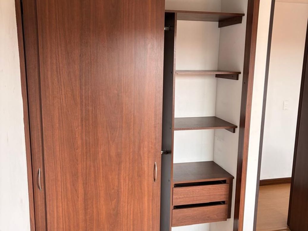 Apartamento de 3 alcobas en arriendo en El Dorado, Bogotá, 78 m² · foto 8 de 12