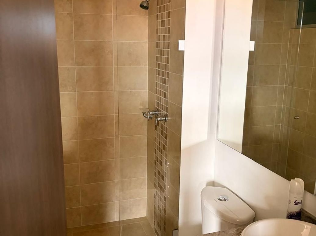 Apartamento de 3 alcobas en arriendo en El Dorado, Bogotá, 78 m² · foto 9 de 12