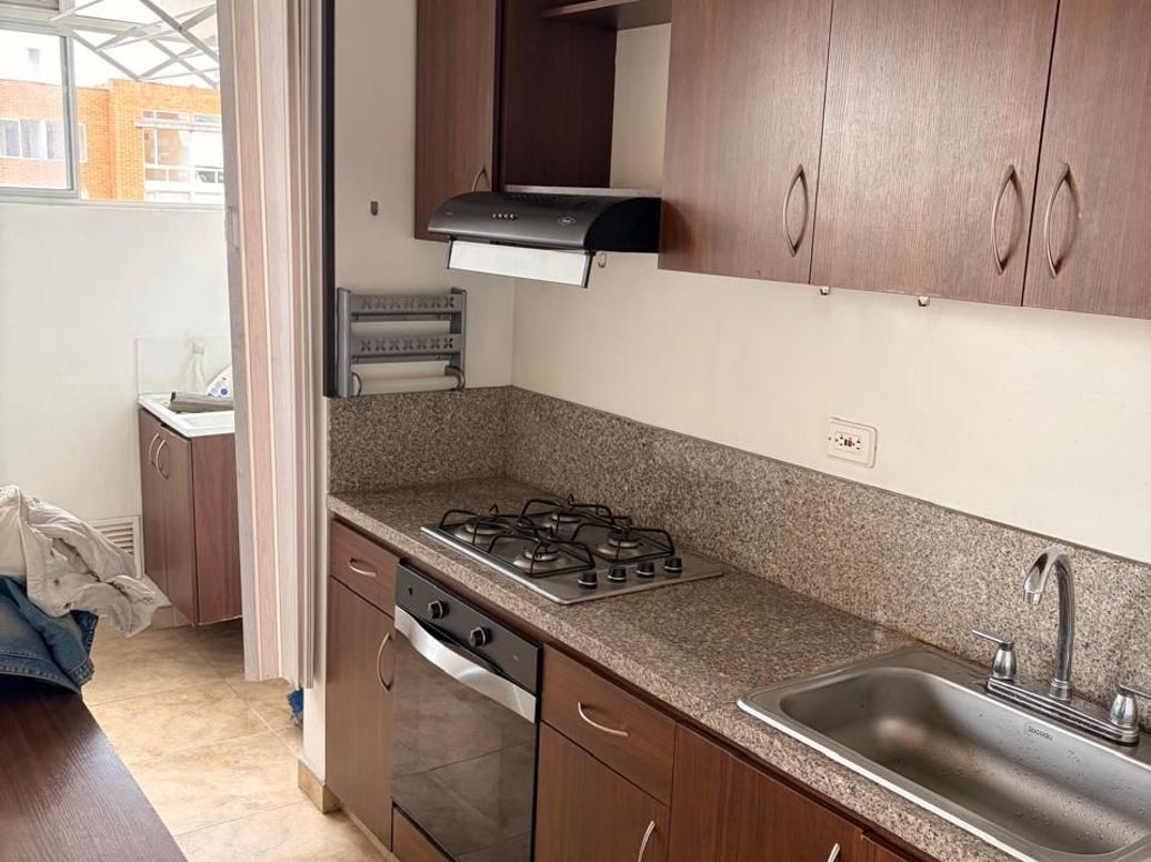 Apartamento de 3 alcobas en arriendo en El Dorado, Bogotá, 78 m² · foto 11 de 12