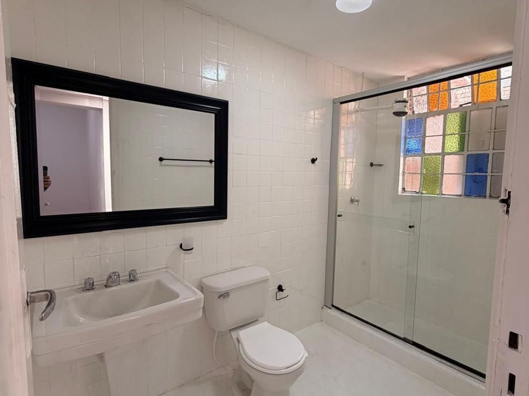 Apartamento de 2 alcobas en arriendo en Quinta Camacho, Bogotá, 64 m² · foto 5 de 10