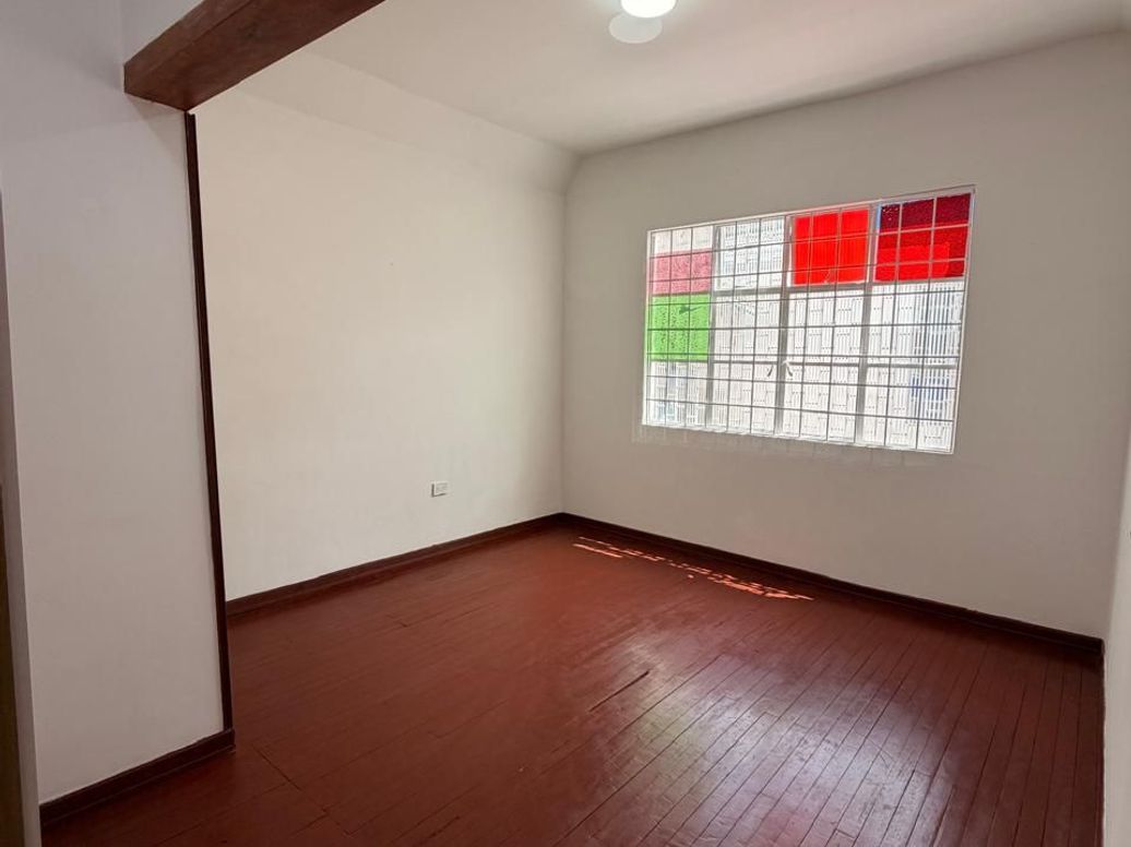 Apartamento de 2 alcobas en arriendo en Quinta Camacho, Bogotá, 64 m² · foto 4 de 10