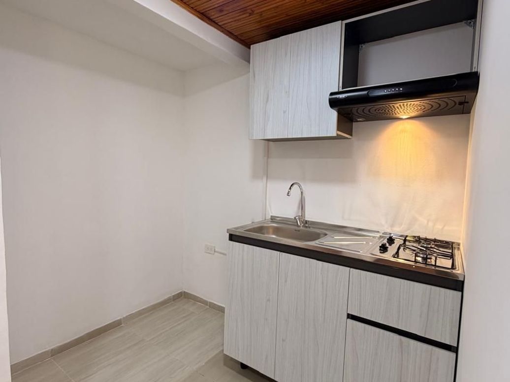 Apartamento de 2 alcobas en arriendo en Quinta Camacho, Bogotá, 64 m² · foto 2 de 10