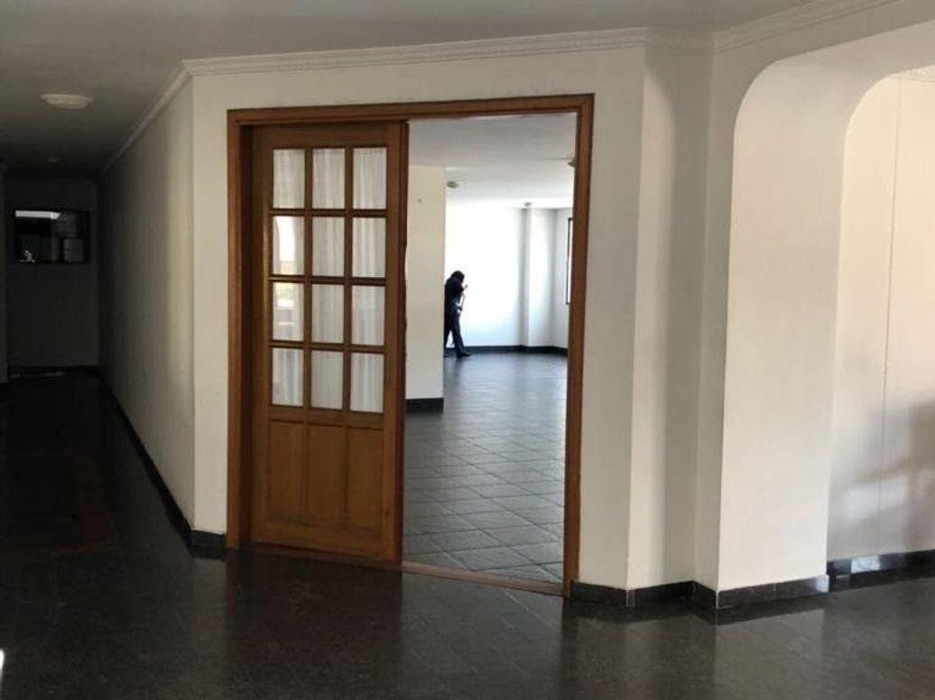 Apartamento de 3 alcobas en venta en Bella Suiza, Bogotá, 154 m² · foto 4 de 20