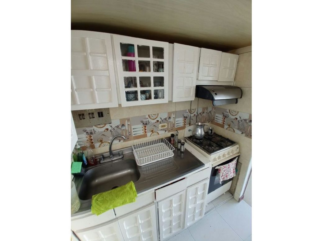 Apartamento de 2 alcobas en venta en Villa Gladys, Bogotá, 47 m² · foto 2 de 20