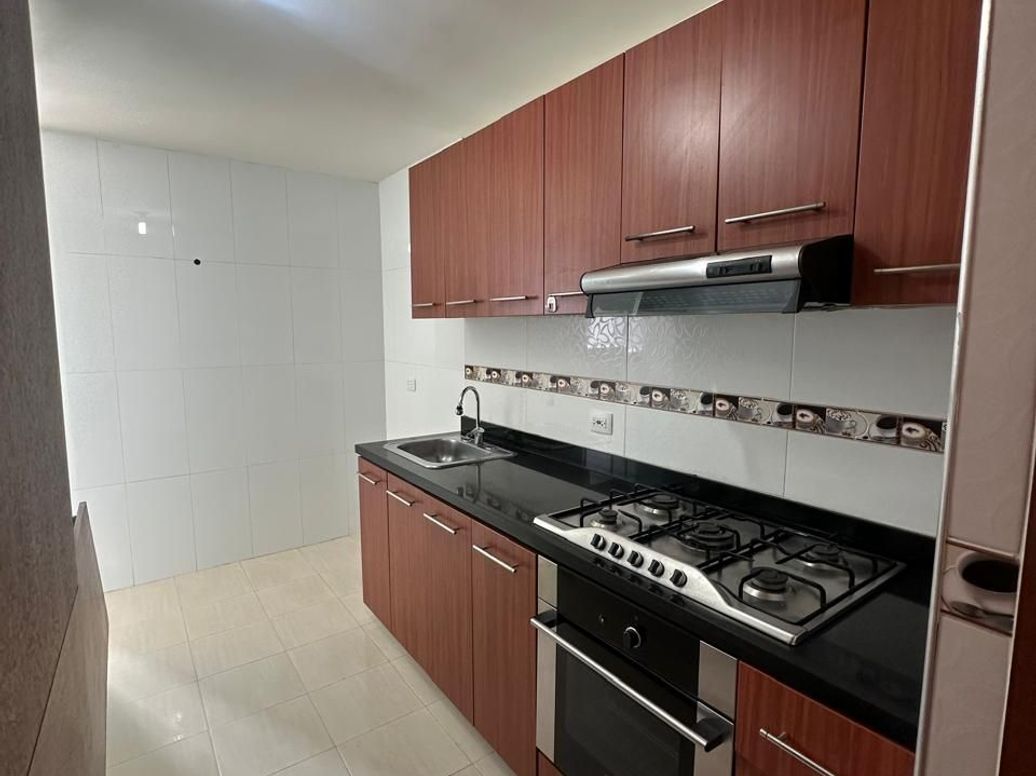 Apartamento de 3 alcobas en arriendo en El Plan, Bogotá, 90 m² · foto 15 de 20