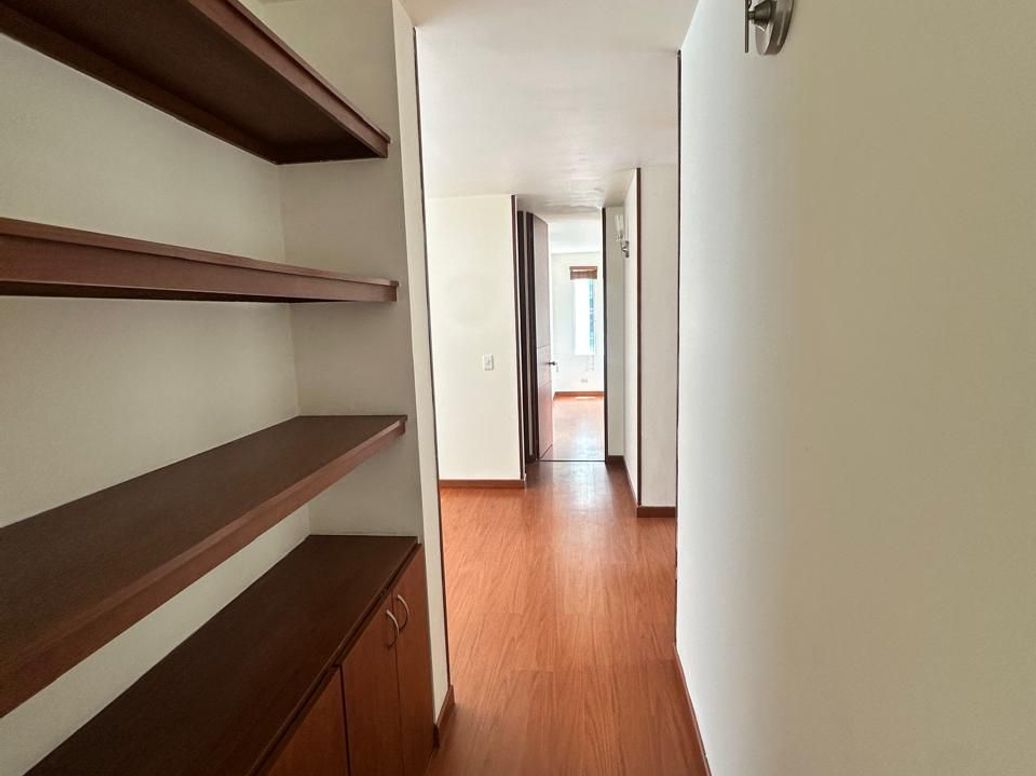 Apartamento de 3 alcobas en arriendo en El Plan, Bogotá, 90 m² · foto 3 de 20
