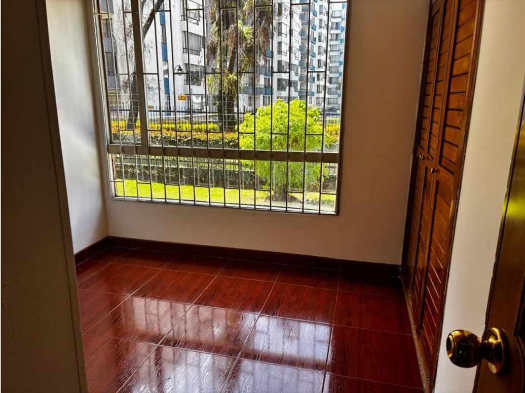 Apartamento de 3 alcobas en venta en Ciudad Salitre Occidental, Bogotá, 88 m² · foto 9 de 17