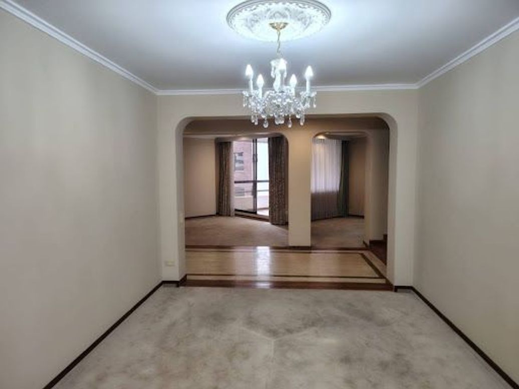 Apartamento de 3 alcobas en arriendo en Santa Barbara Central, Bogotá, 159 m² · foto 7 de 20