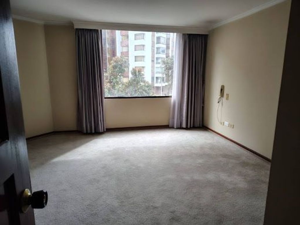 Apartamento de 3 alcobas en arriendo en Santa Barbara Central, Bogotá, 159 m² · foto 16 de 20