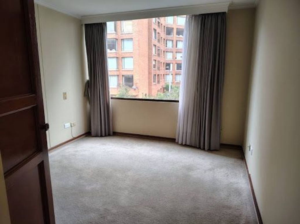 Apartamento de 3 alcobas en arriendo en Santa Barbara Central, Bogotá, 159 m² · foto 14 de 20