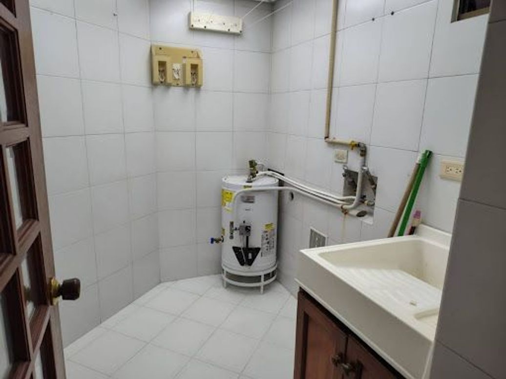 Apartamento de 3 alcobas en arriendo en Santa Barbara Central, Bogotá, 159 m² · foto 11 de 20