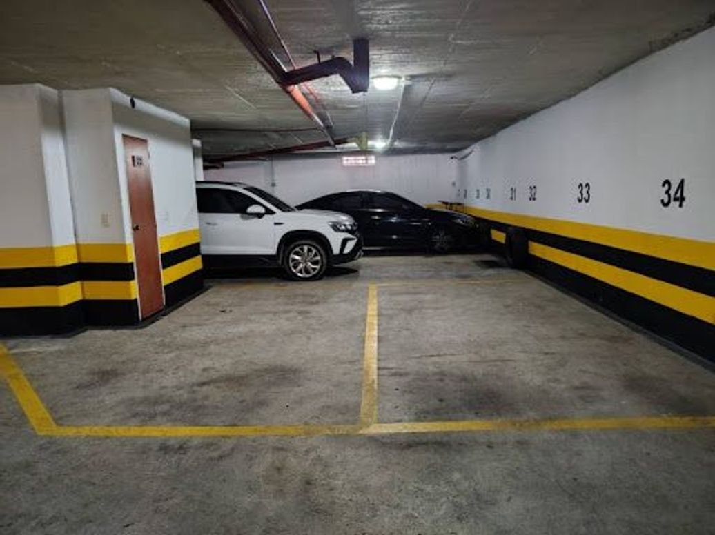 Apartamento de 3 alcobas en arriendo en Santa Barbara Central, Bogotá, 159 m² · foto 20 de 20