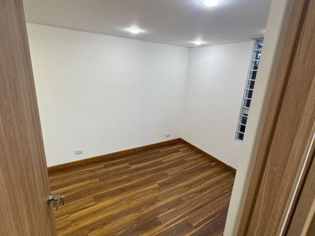 Apartamento de 2 alcobas en arriendo en Valparaiso, Bogotá, 43 m² · foto 10 de 13