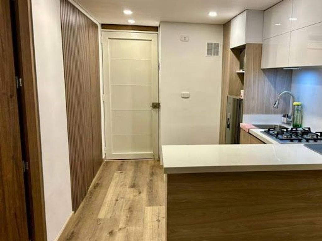 Apartaestudio en venta en La Felicidad, Bogotá, 32 m² · foto 6 de 19