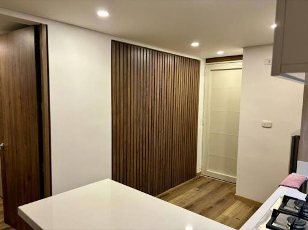 Apartaestudio en venta en La Felicidad, Bogotá, 32 m² · foto 2 de 19