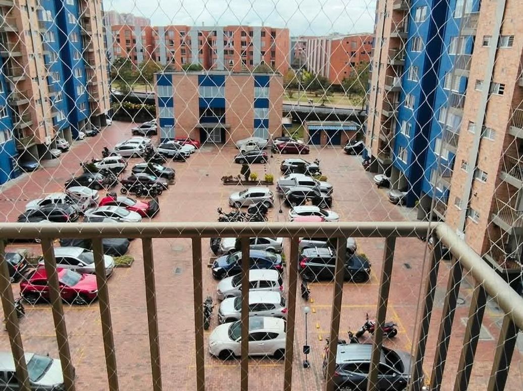 Apartamento de 3 alcobas en venta en Ub. Castilla Real, Bogotá, 60 m² · foto 7 de 18