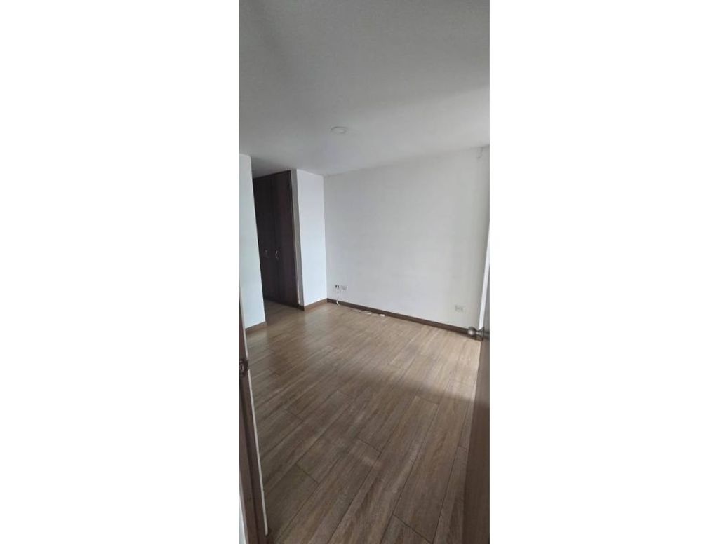 Apartamento de 2 alcobas en venta en La Estrada, Bogotá, 57 m² · foto 2 de 8