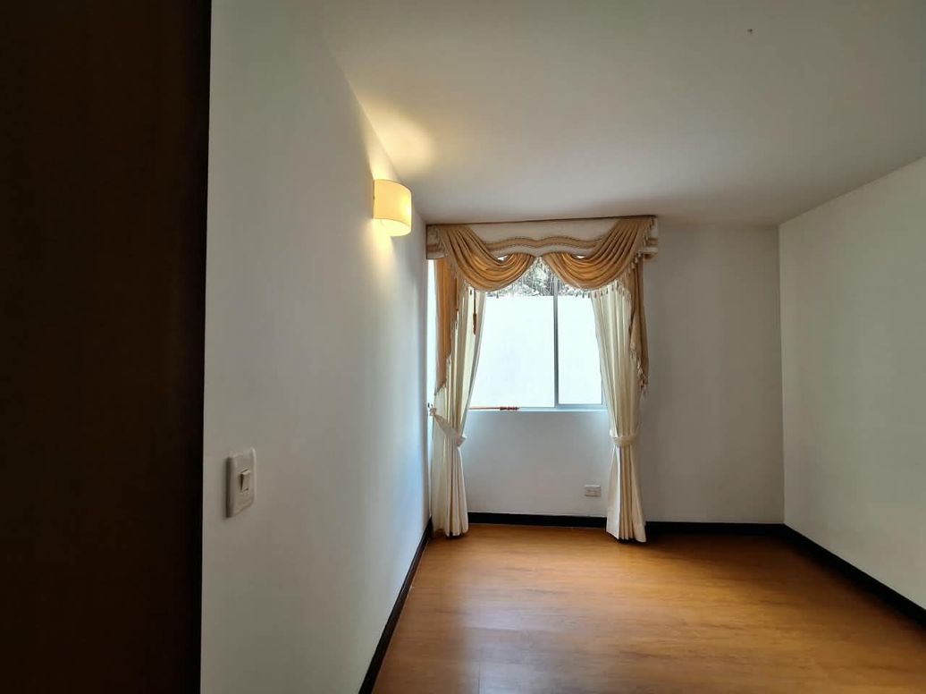 Apartamento de 3 alcobas en venta en El Codito, Bogotá, 67 m² · foto 15 de 20