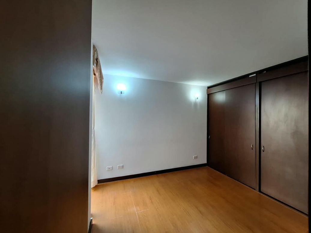 Apartamento de 3 alcobas en venta en El Codito, Bogotá, 67 m² · foto 19 de 20