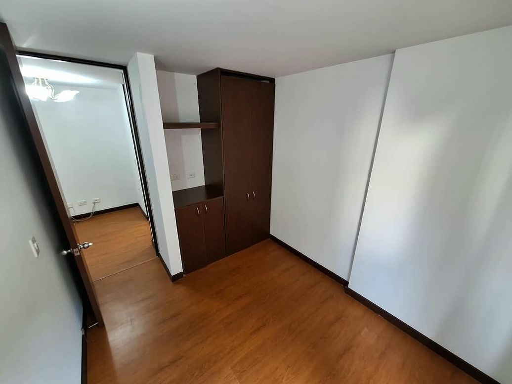 Apartamento de 3 alcobas en venta en El Codito, Bogotá, 67 m² · foto 14 de 20