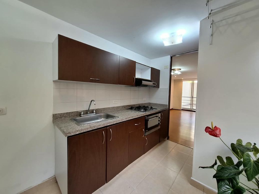 Apartamento de 3 alcobas en venta en El Codito, Bogotá, 67 m² · foto 6 de 20