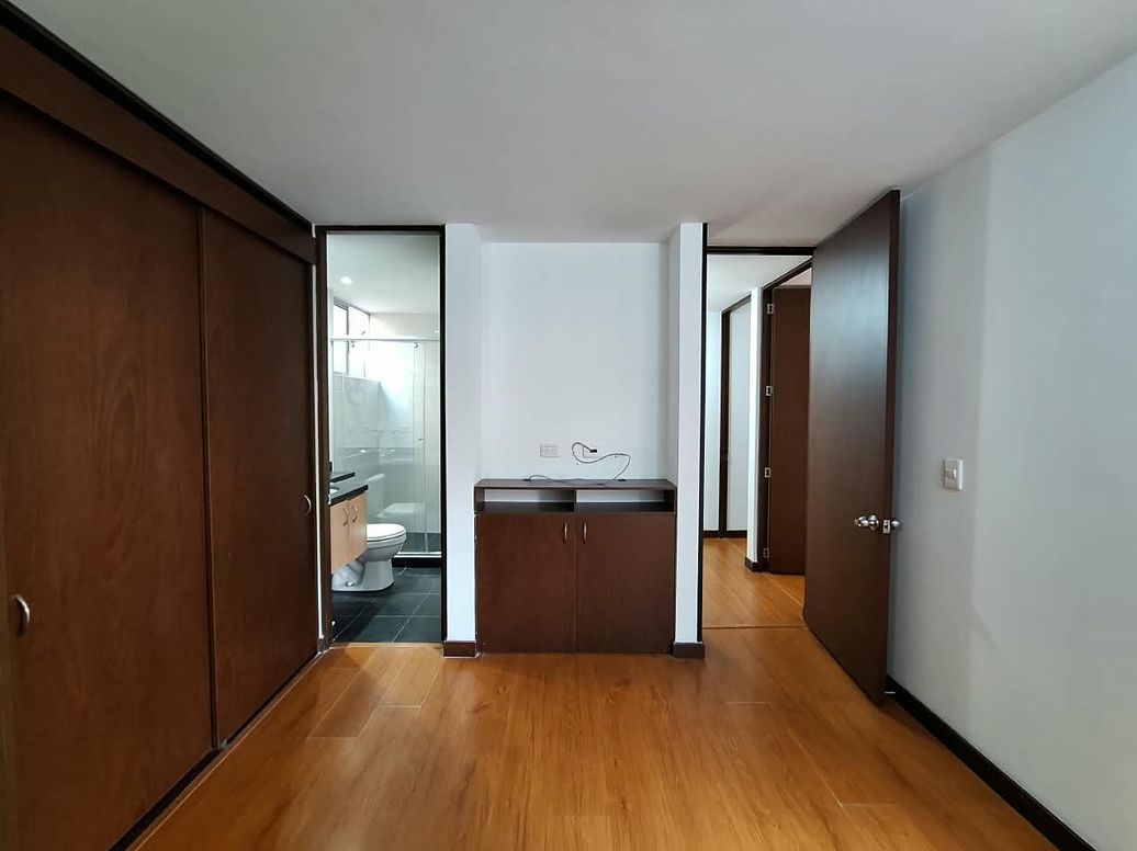 Apartamento de 3 alcobas en venta en El Codito, Bogotá, 67 m² · foto 20 de 20
