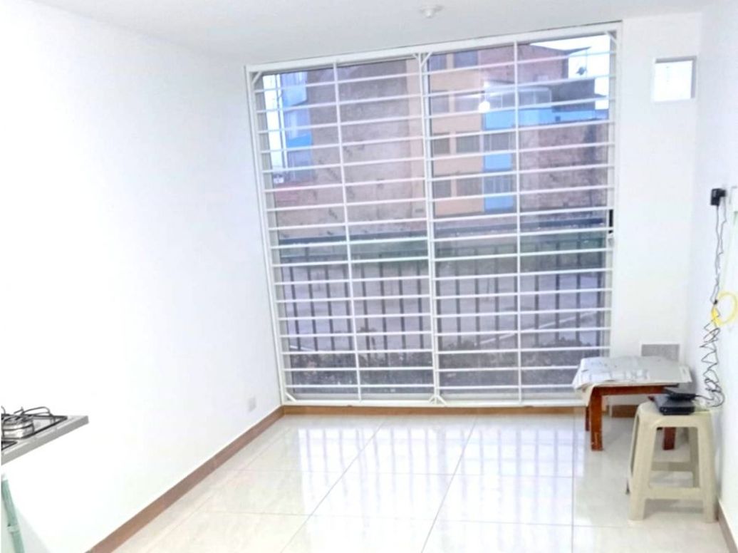 Apartamento de 2 alcobas en venta en Villemar Fontibon, Bogotá, 42 m² · foto 3 de 5
