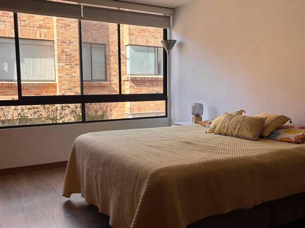 Apartamento de 2 alcobas en venta en Chicó Navarra, Bogotá, 80 m² · foto 13 de 16