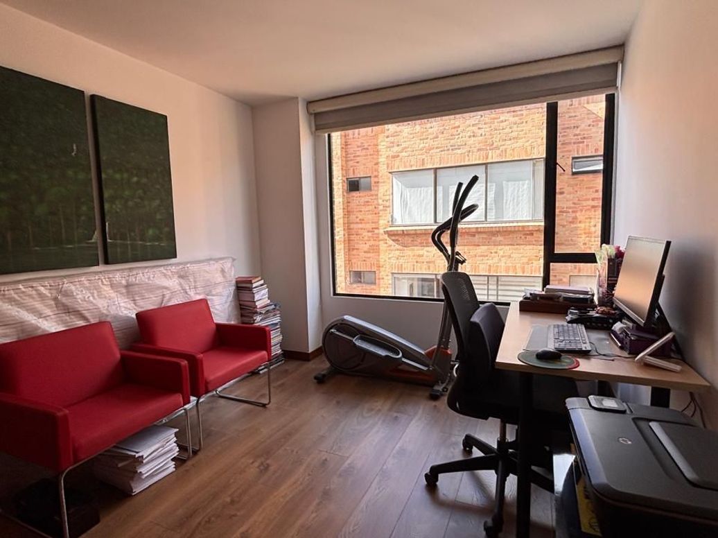 Apartamento de 2 alcobas en venta en Chicó Navarra, Bogotá, 80 m² · foto 8 de 16