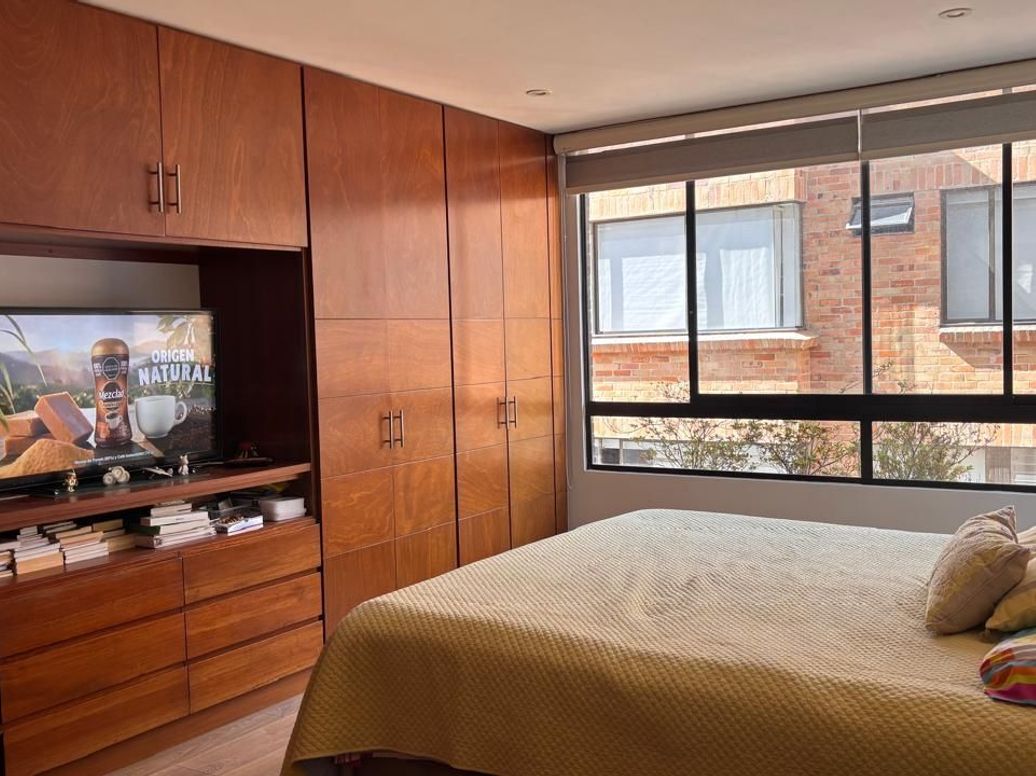 Apartamento de 2 alcobas en venta en Chicó Navarra, Bogotá, 80 m² · foto 14 de 16