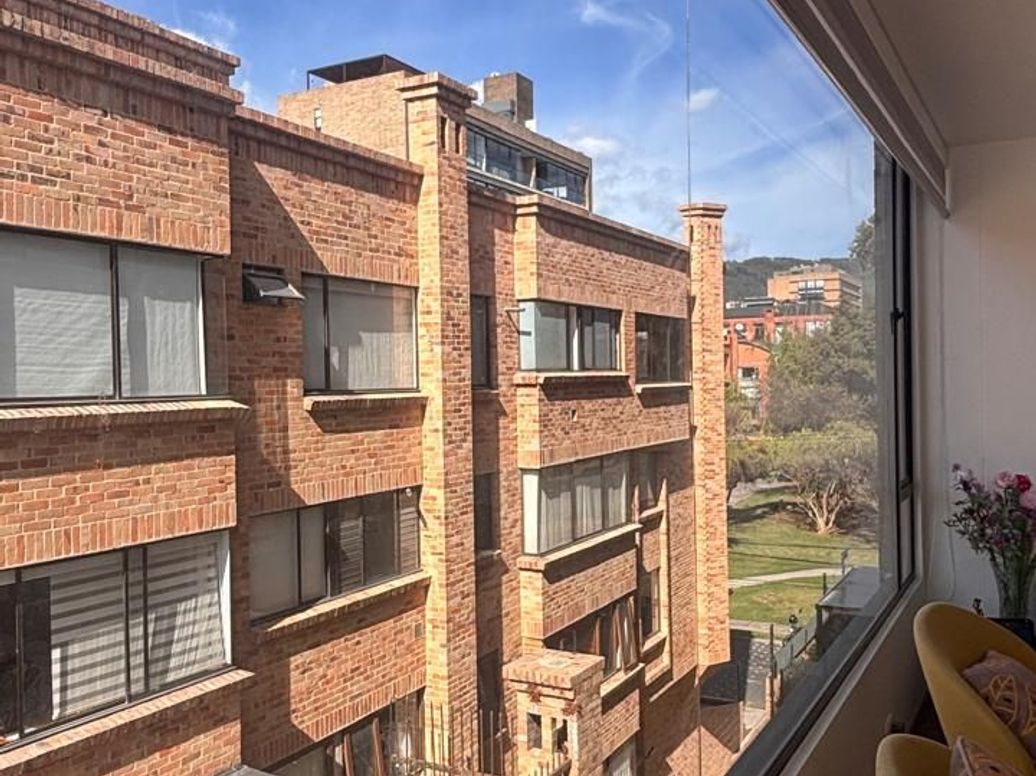 Apartamento de 2 alcobas en venta en Chicó Navarra, Bogotá, 80 m² · foto 15 de 16