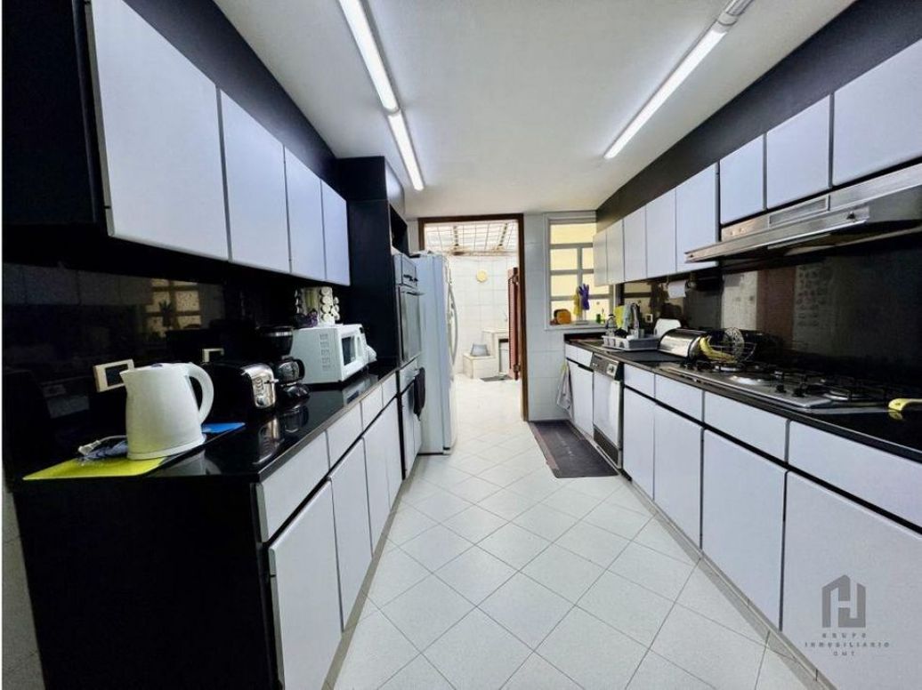 Casa de 4 alcobas en venta en San Patricio, Bogotá, 155 m² · foto 3 de 16