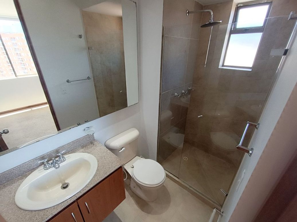 Apartamento de 2 alcobas en arriendo en Pradera Norte, Bogotá, 74 m² · foto 14 de 15