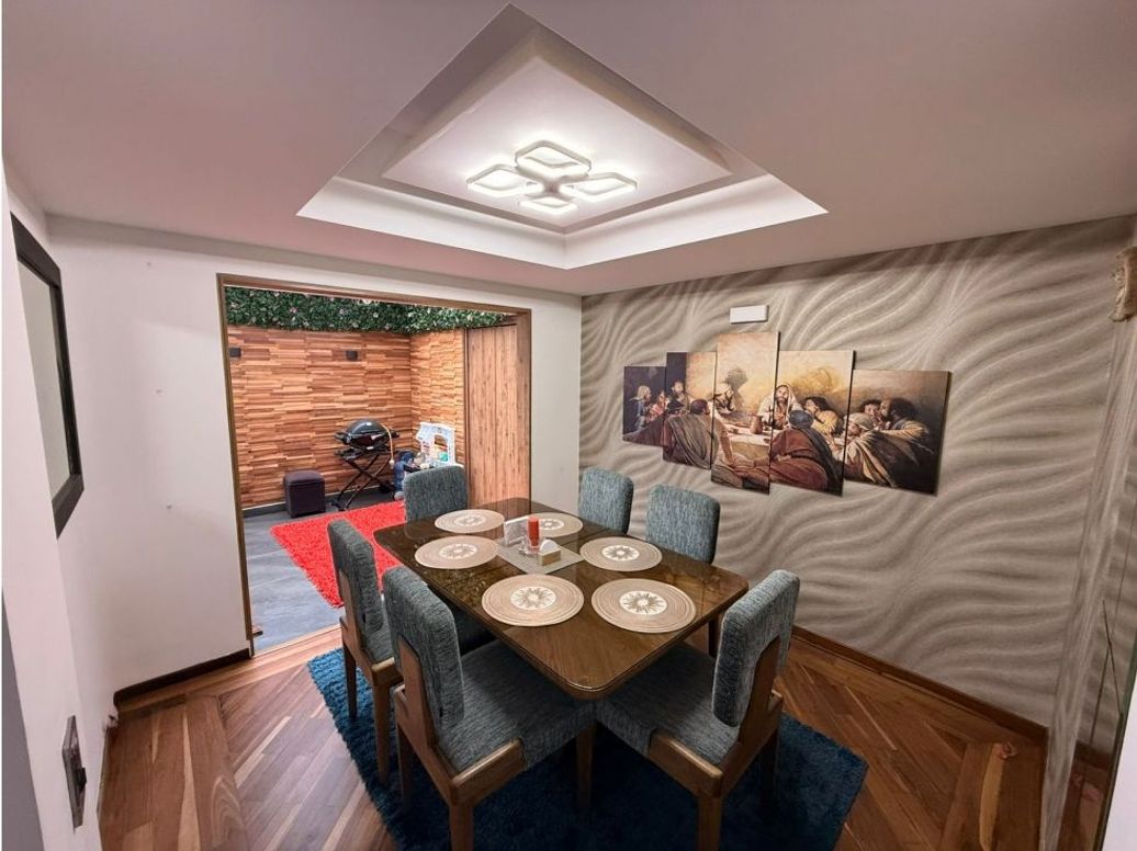Casa de 3 alcobas en venta en Gratamira, Bogotá, 225 m² · foto 8 de 20