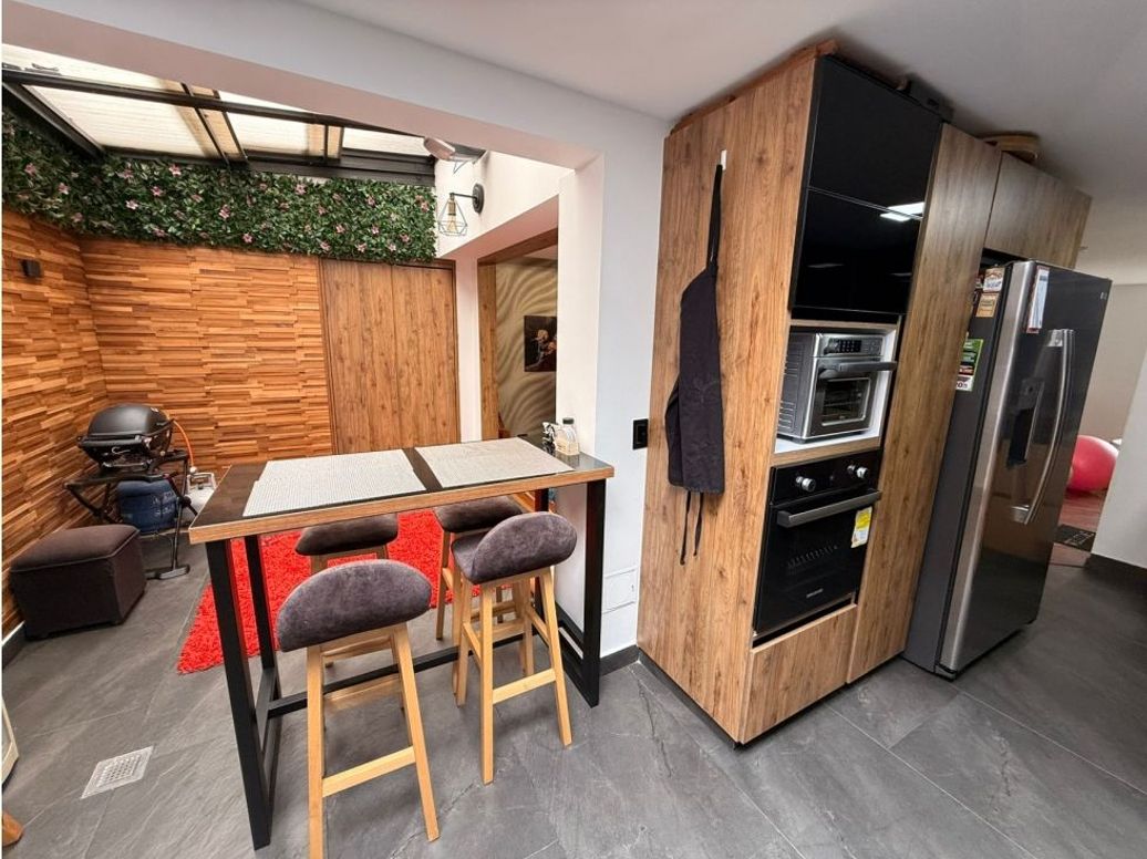 Casa de 3 alcobas en venta en Gratamira, Bogotá, 225 m² · foto 9 de 20
