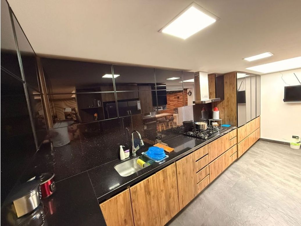 Casa de 3 alcobas en venta en Gratamira, Bogotá, 225 m² · foto 4 de 20