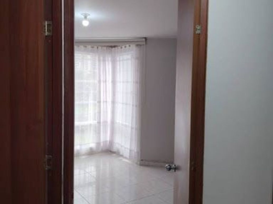 Apartamento de 2 alcobas en arriendo en Mazurén, Bogotá, 50 m² · foto 9 de 16
