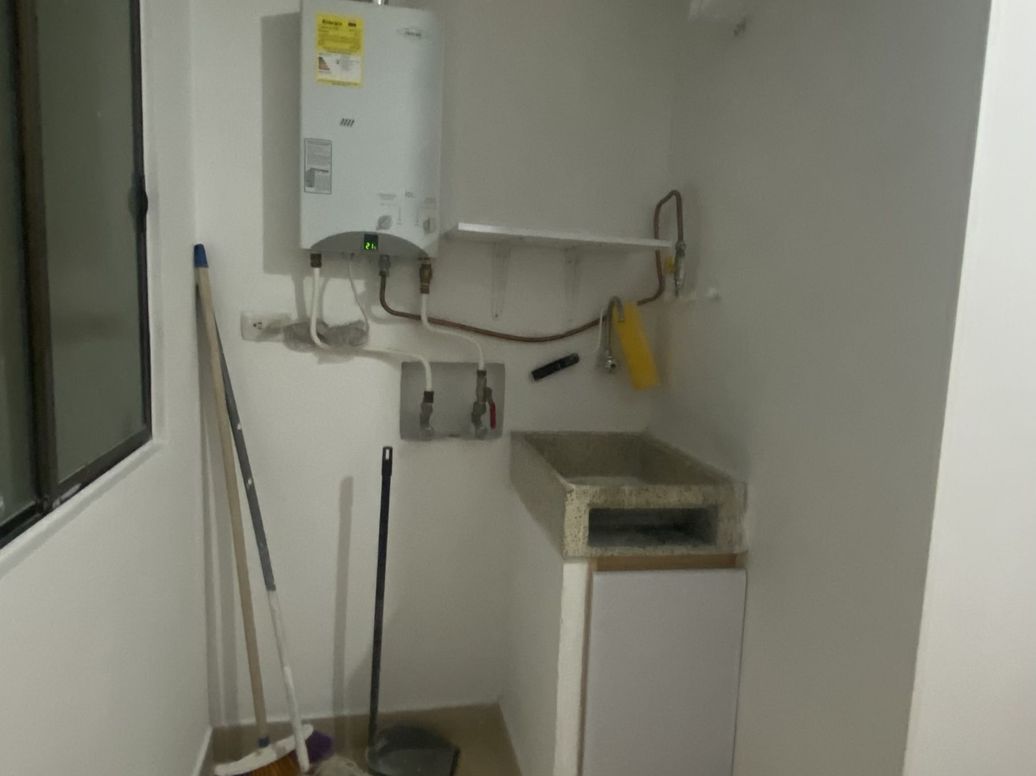 Apartamento de 3 alcobas en arriendo en Pradera Norte, Bogotá, 62 m² · foto 10 de 18