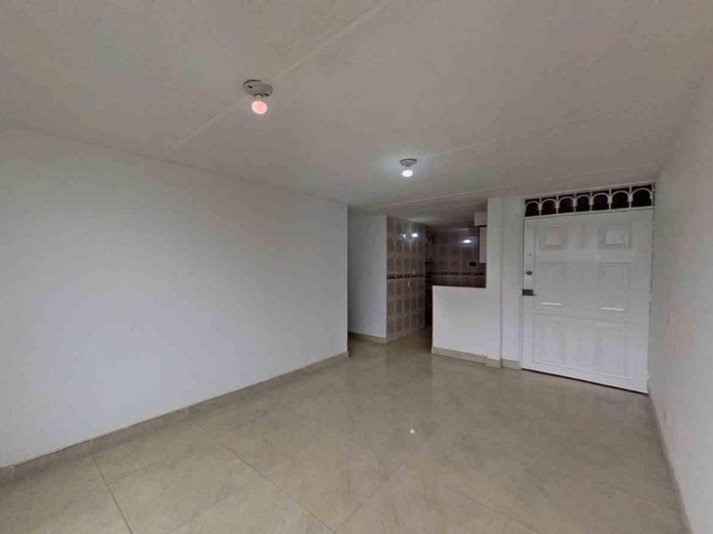 Apartamento de 3 alcobas en venta en Las Margaritas, Bogotá, 50 m² · foto 3 de 17