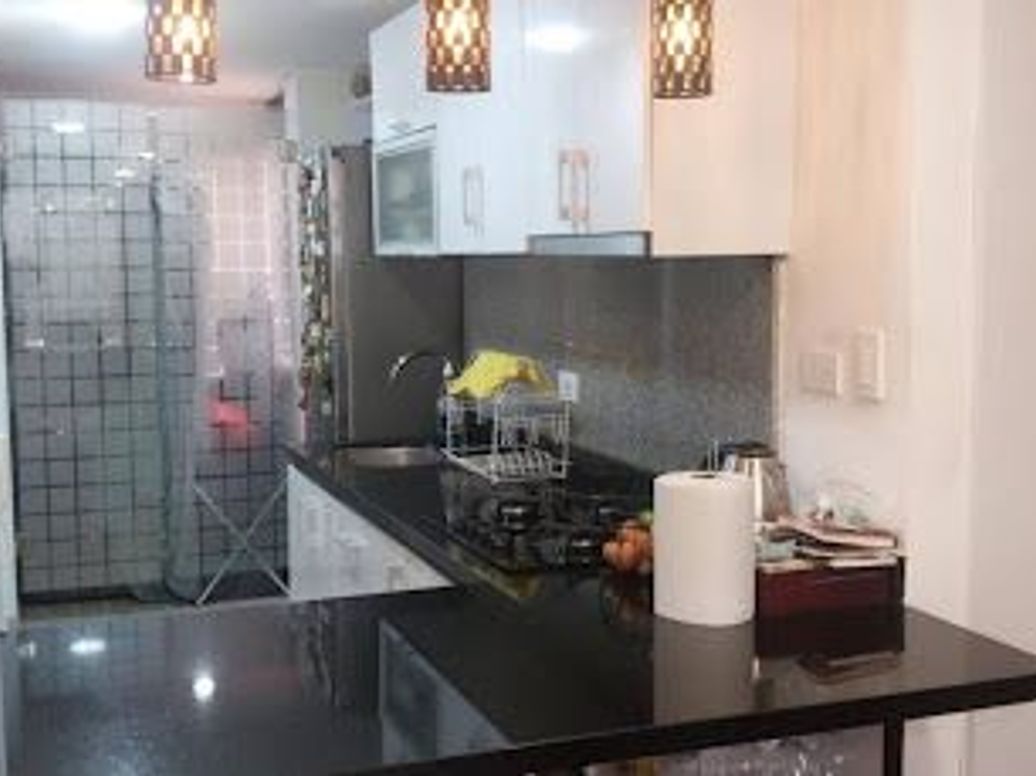 Apartamento de 2 alcobas en venta en Granada, Bogotá, 72 m² · foto 4 de 9