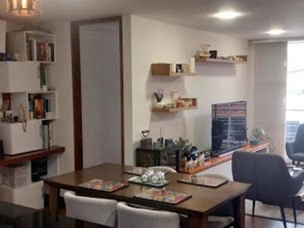 Apartamento de 2 alcobas en venta en Granada, Bogotá, 72 m² · foto 5 de 9