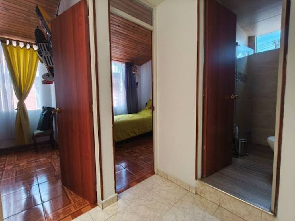 Casa de 3 alcobas en venta en Suba Centro, Bogotá, 84 m² · foto 11 de 20